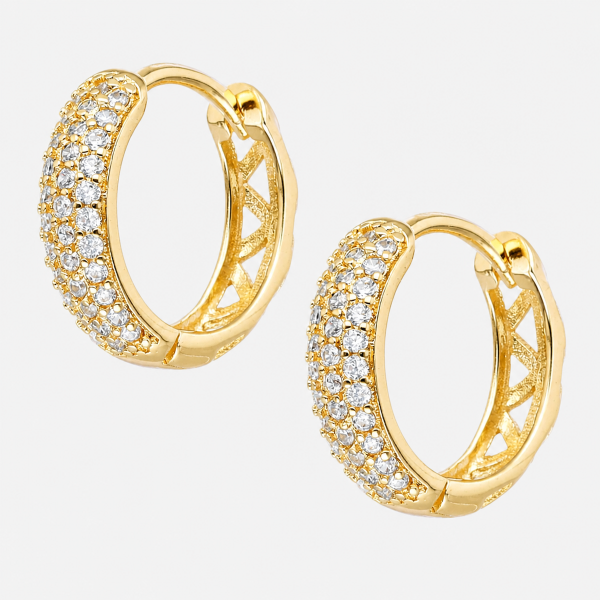 Argolla Huggie Triángulos Circones Pavé 15 mm