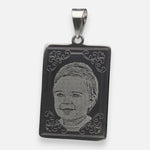 Colgante Placa Rectangular Grande con Marco y Fotograbado 30x22 mm