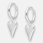 Argolla Huggie Corazón Circón 10 mm