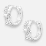 Argolla Huggie Mariposa Circones 11 mm