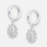 Argolla Huggie Flor Margarita Circones 12 mm