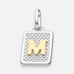 Colgante Rectangular Letra M en Oro