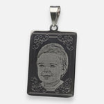 Colgante Placa Rectangular Grande con Marco y Fotograbado 30x22 mm