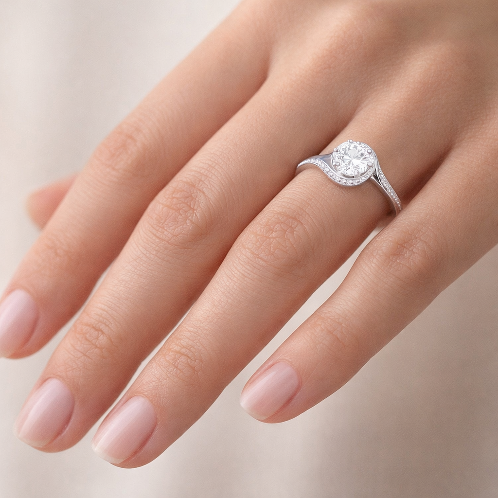 Anillo Entrelazado Moissanita y Circones