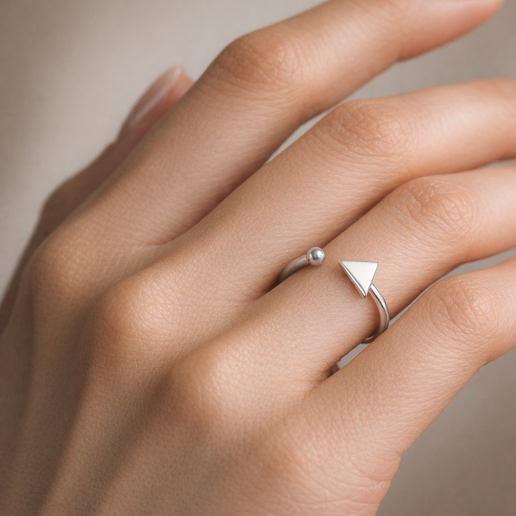 Anillo Ajustable Esfera Triangulo