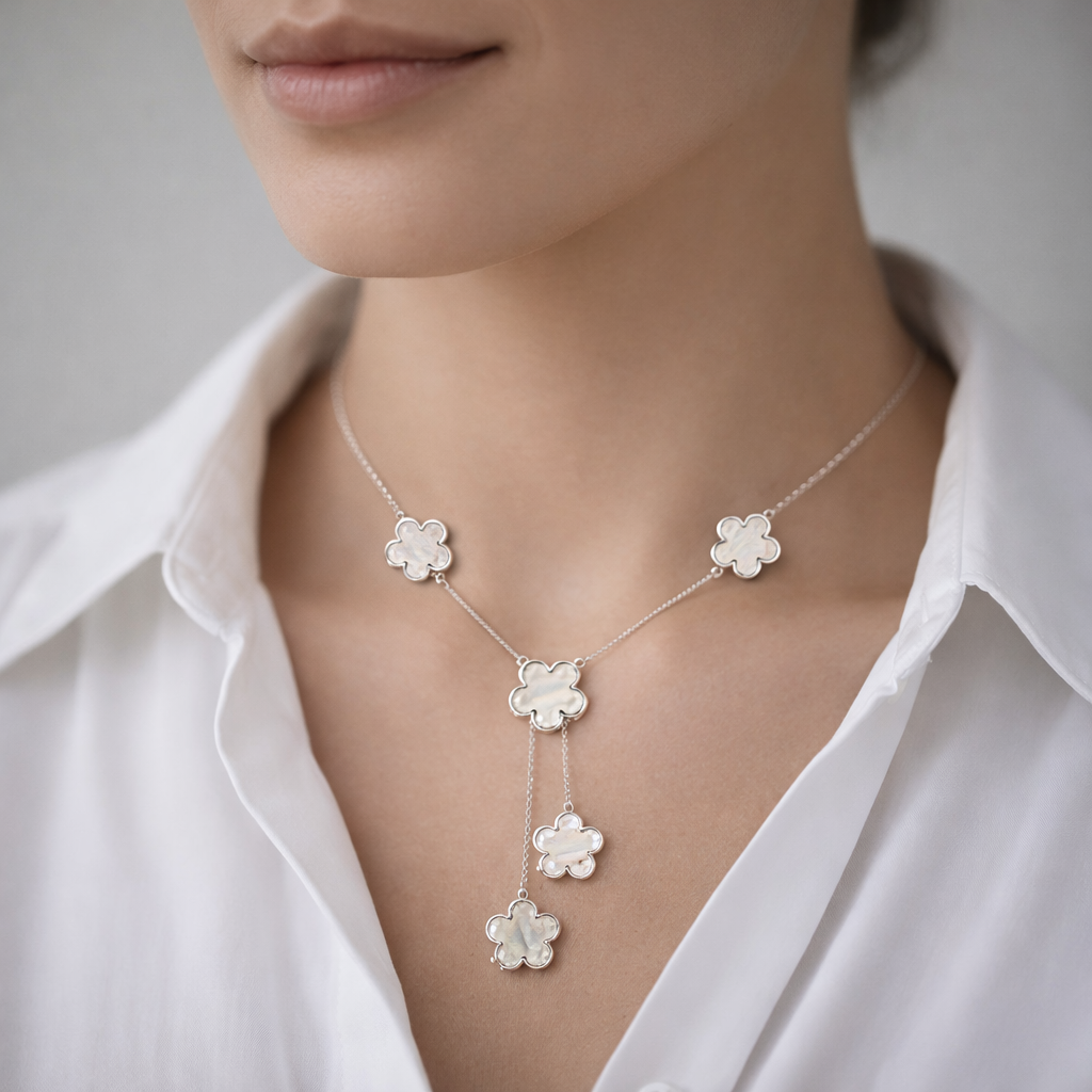 Collar Flores Nácar