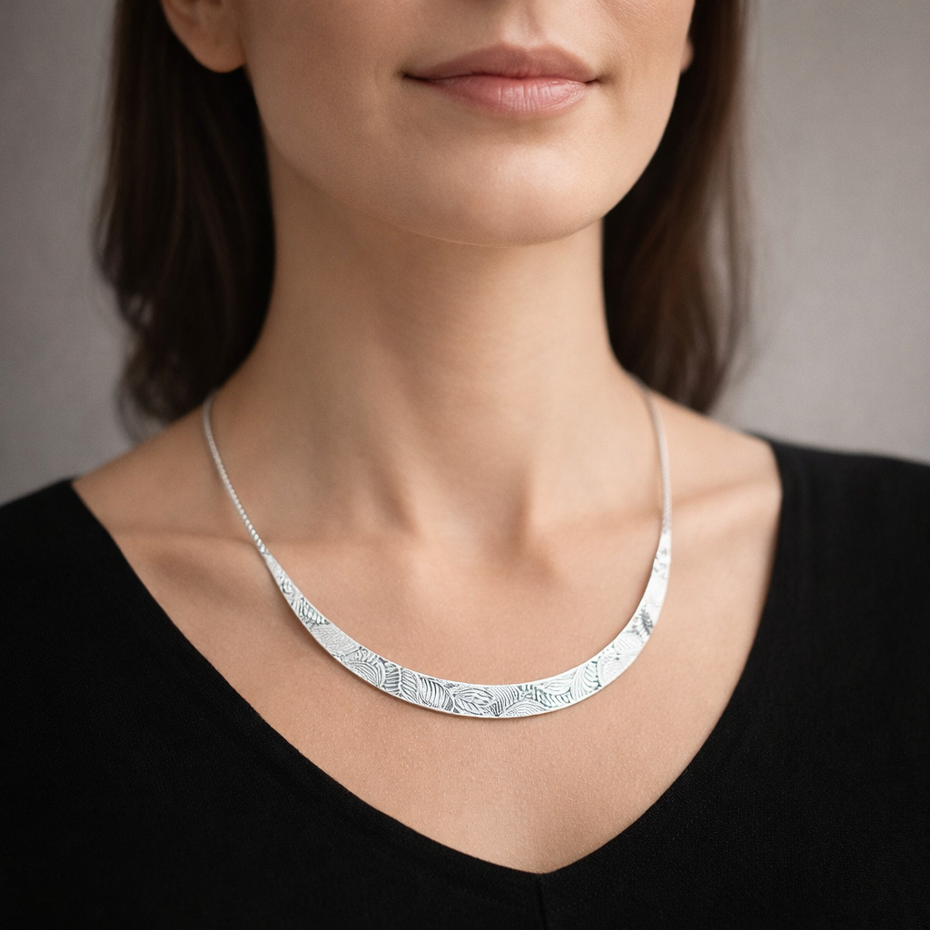 Collar Tiara Cleopatra Corazones Facetados