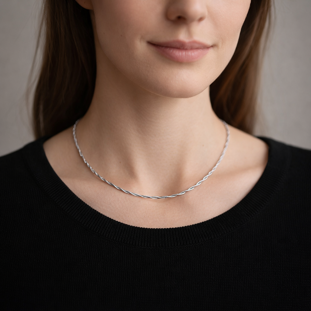 Collar Omega Trenzada