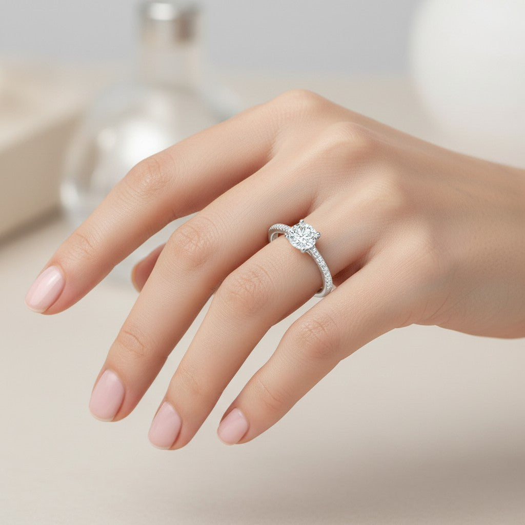 Anillo Solitario Moissanita y Circones