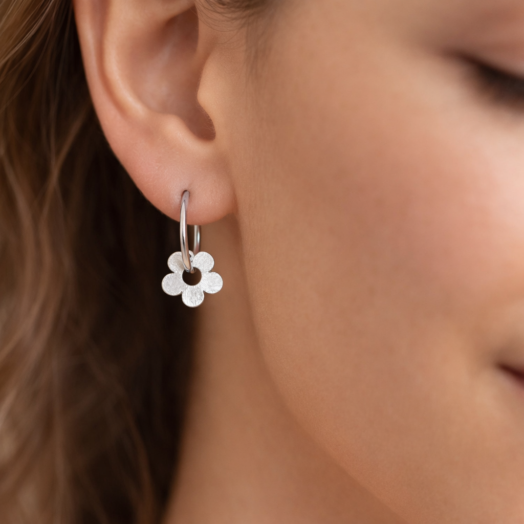 Argolla Flor Satinada 14 mm