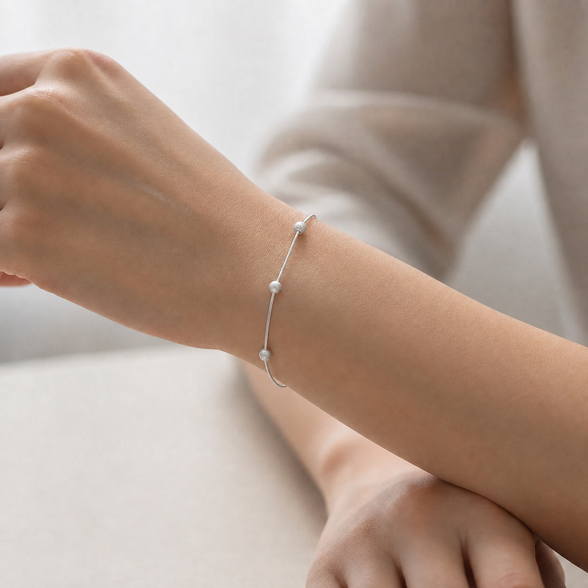 Pulsera Cola de Topo con Esferas Satinadas