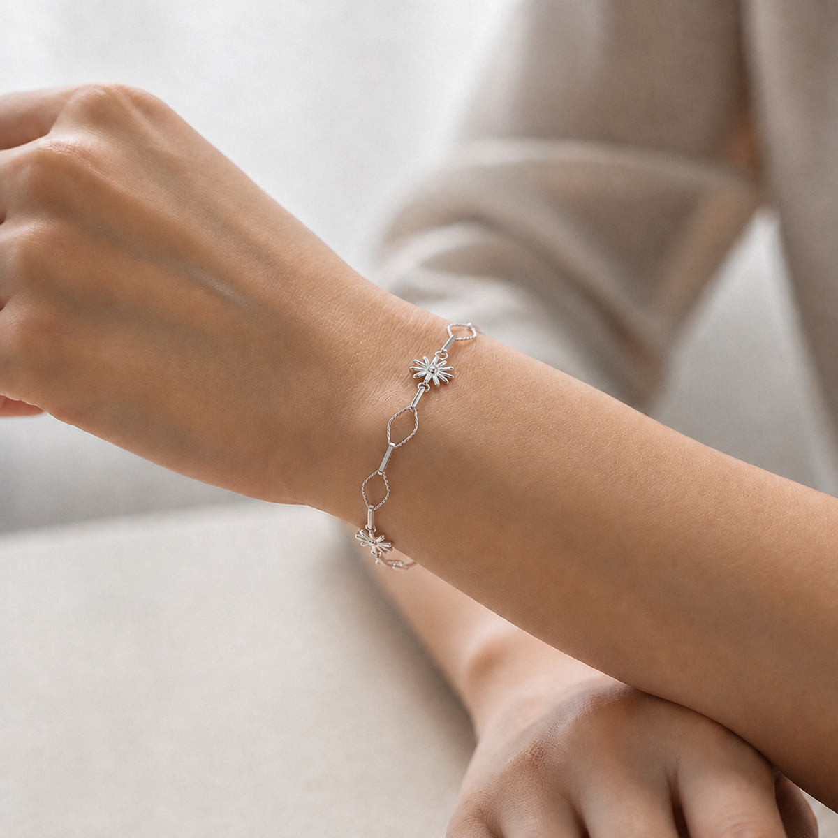 Pulsera Flor Margarita Rombos Entorchados