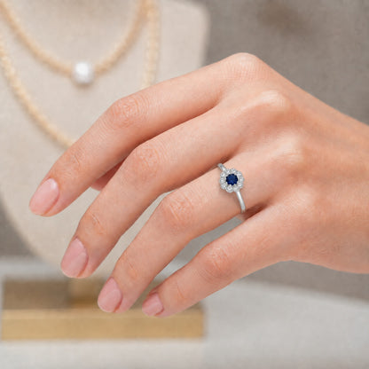 Anillo Flor Circón Zafiro