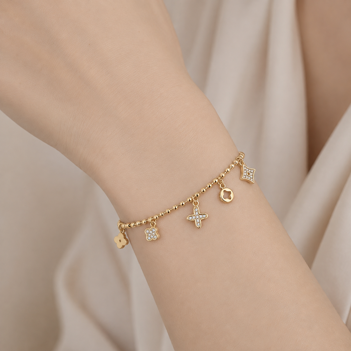 Pulsera Esferas Trébol de la Suerte Circones