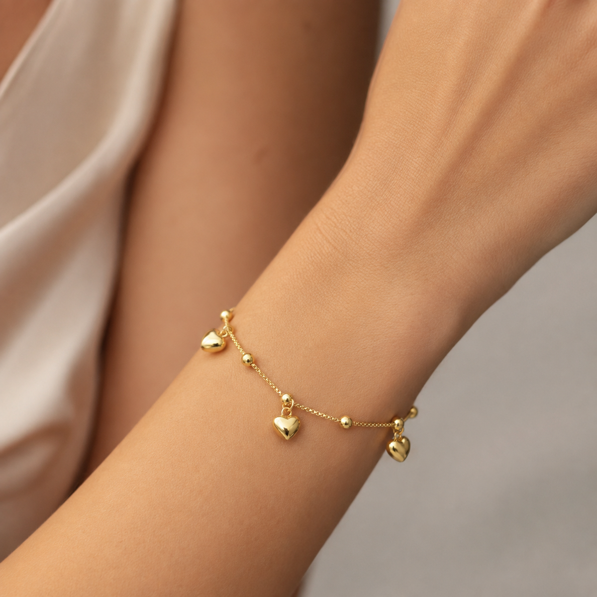 Pulsera Cola de Topo Corazones Esferas