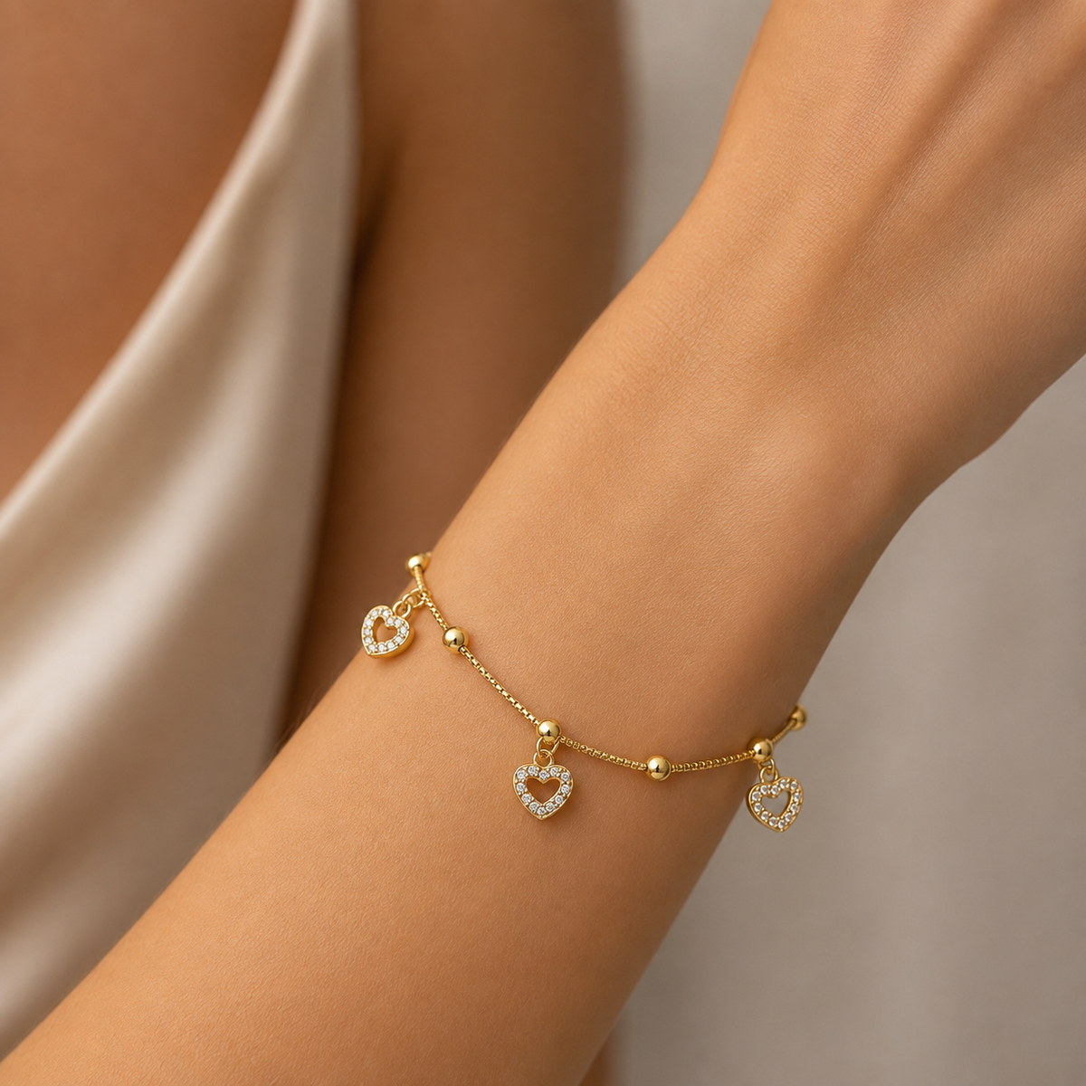 Pulsera Esferas Corazones Circones