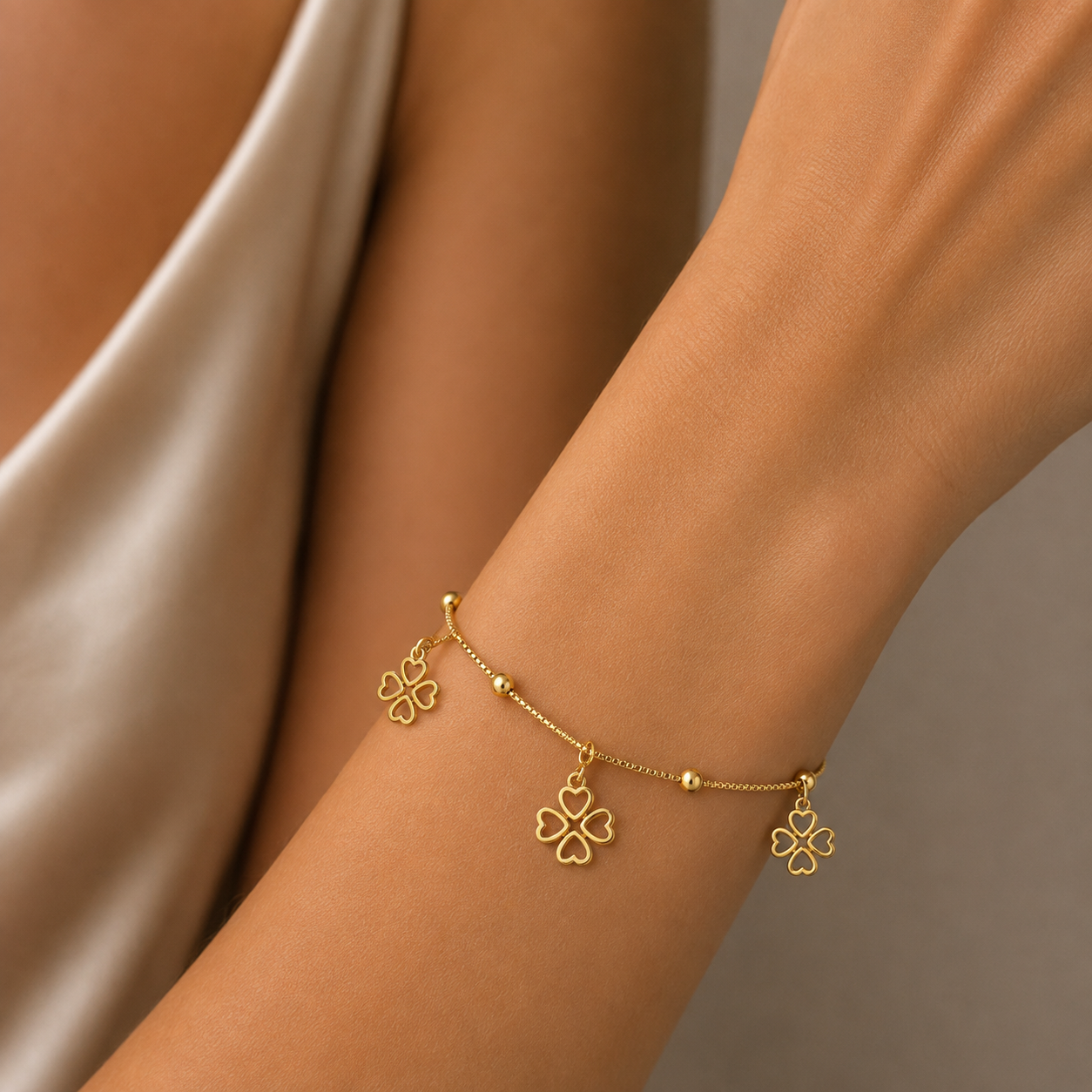 Pulsera Esferas Trébol 4 Hojas