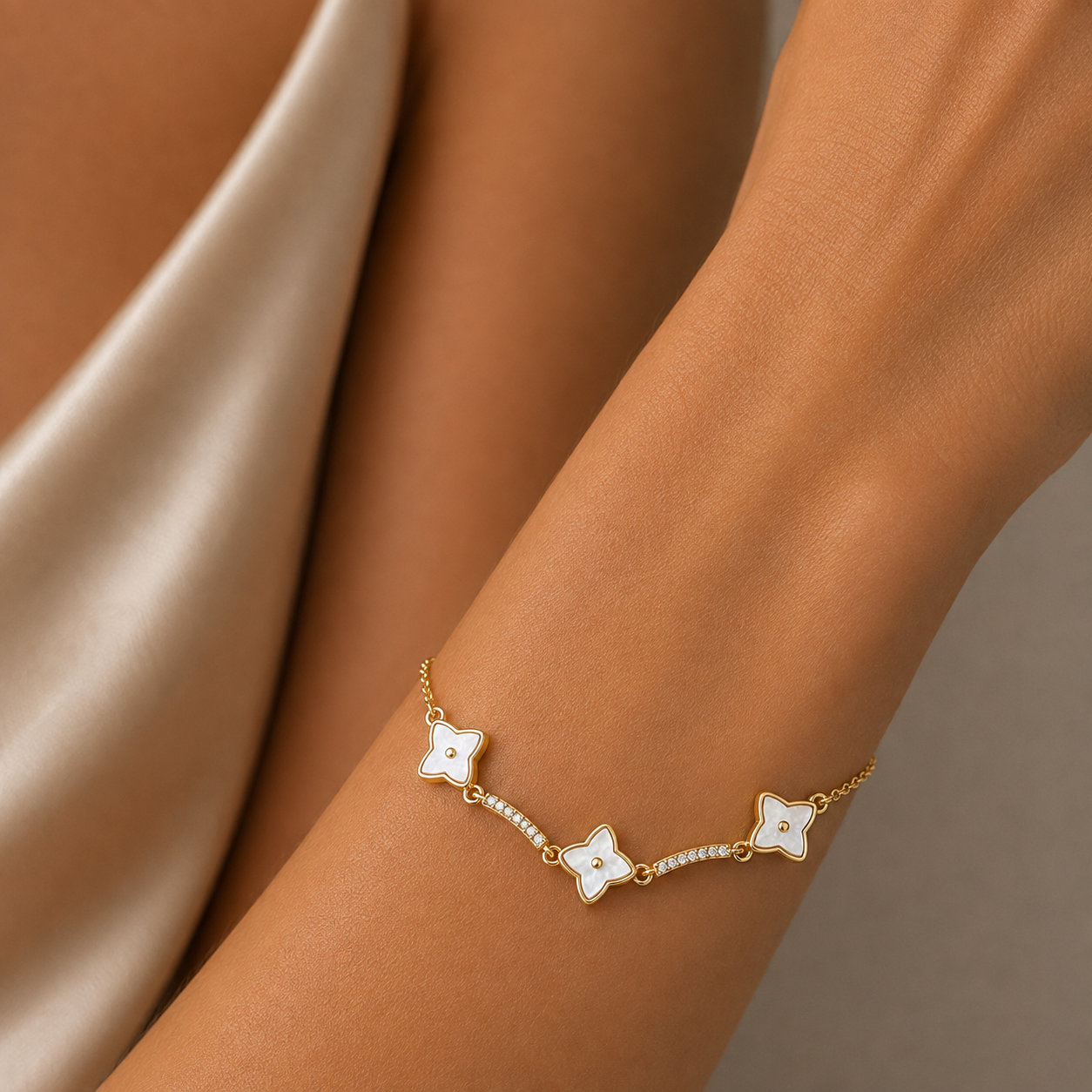 Pulsera Trébol de la Suerte Nácar Circones