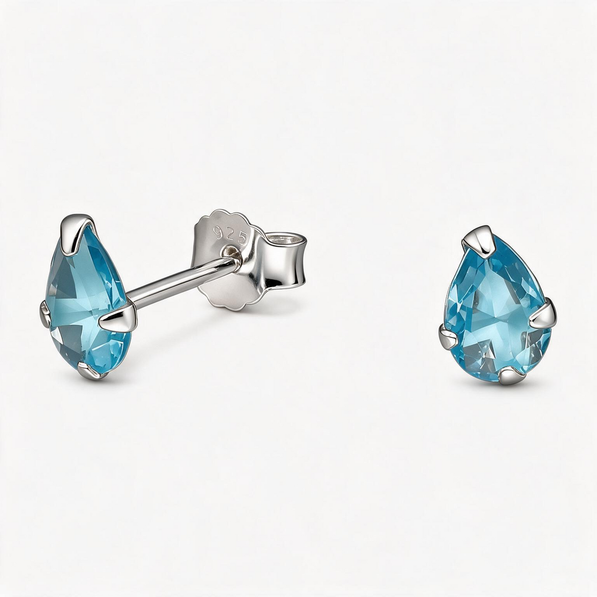 Aro Gota Circón Zafiro 6x8 mm