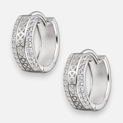 Argolla Huggie Corazones Circones 13 mm
