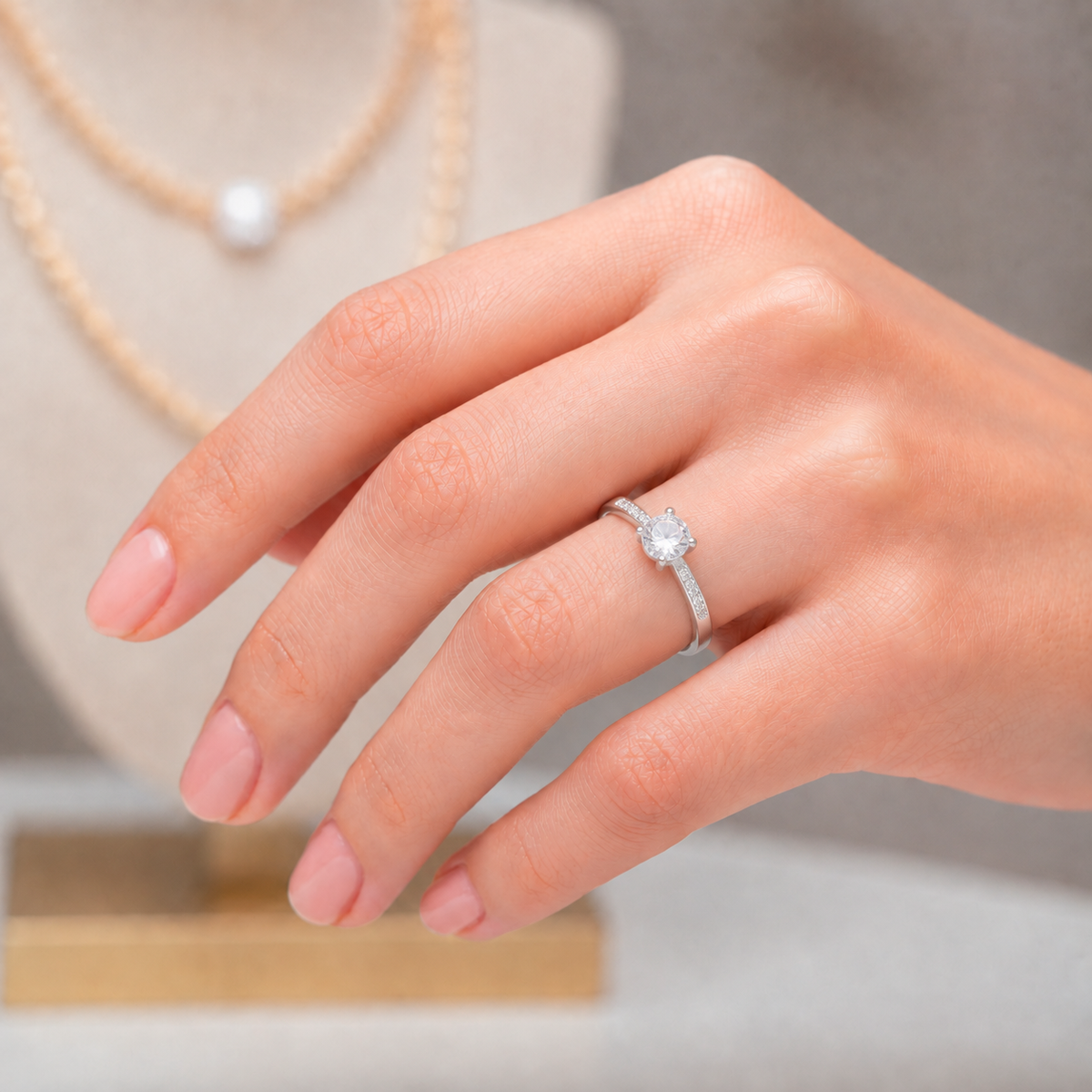 Anillo Circón Solitario