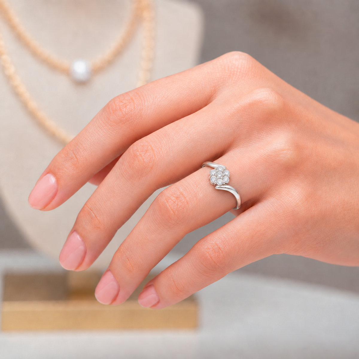 Anillo Flor Circones