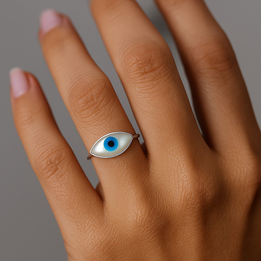 Anillo Ojo Turco Nácar