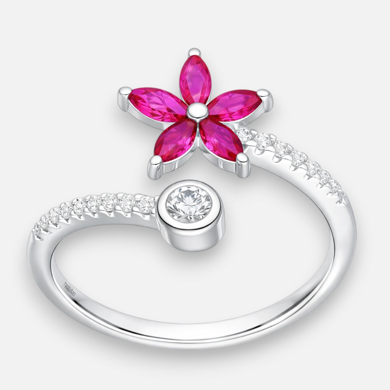 Anillo Ajustable Flor Circones Rubí