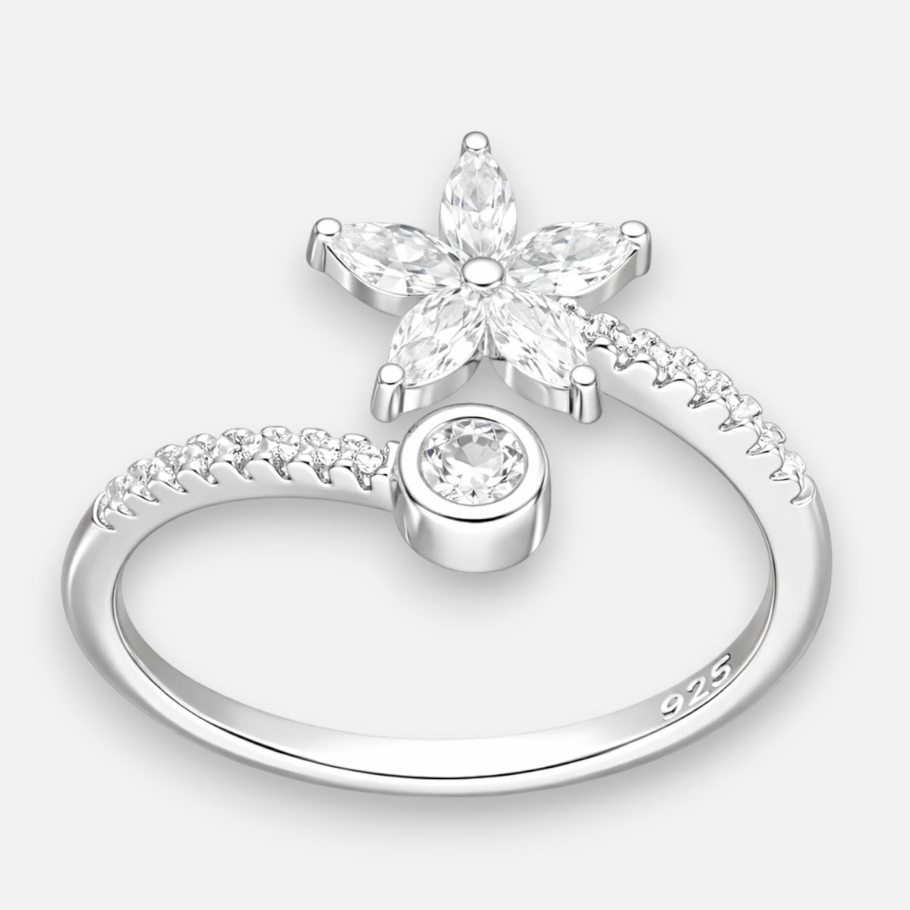 Anillo Ajustable Flor Circones