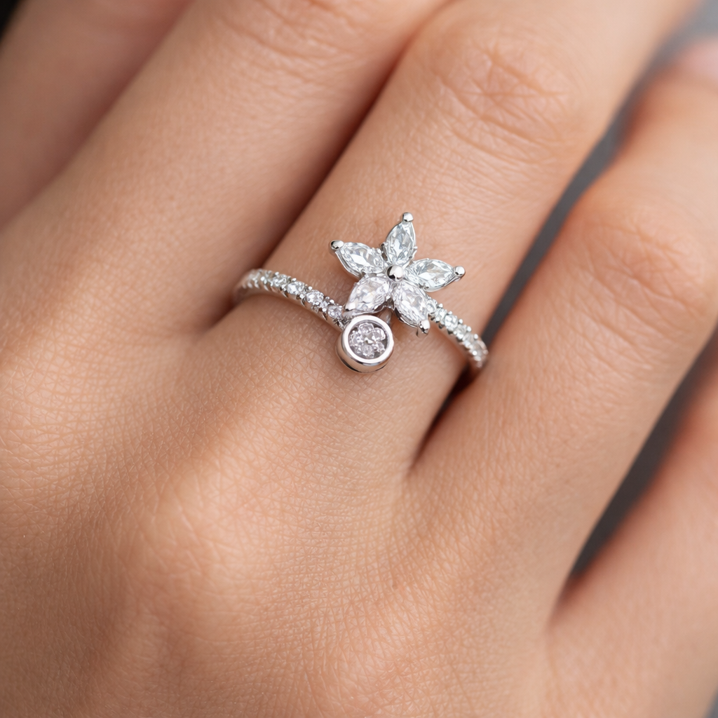 Anillo Ajustable Flor Circones