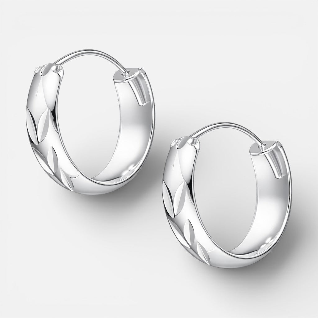 Argolla Estilo Bote Facetada 15 mm