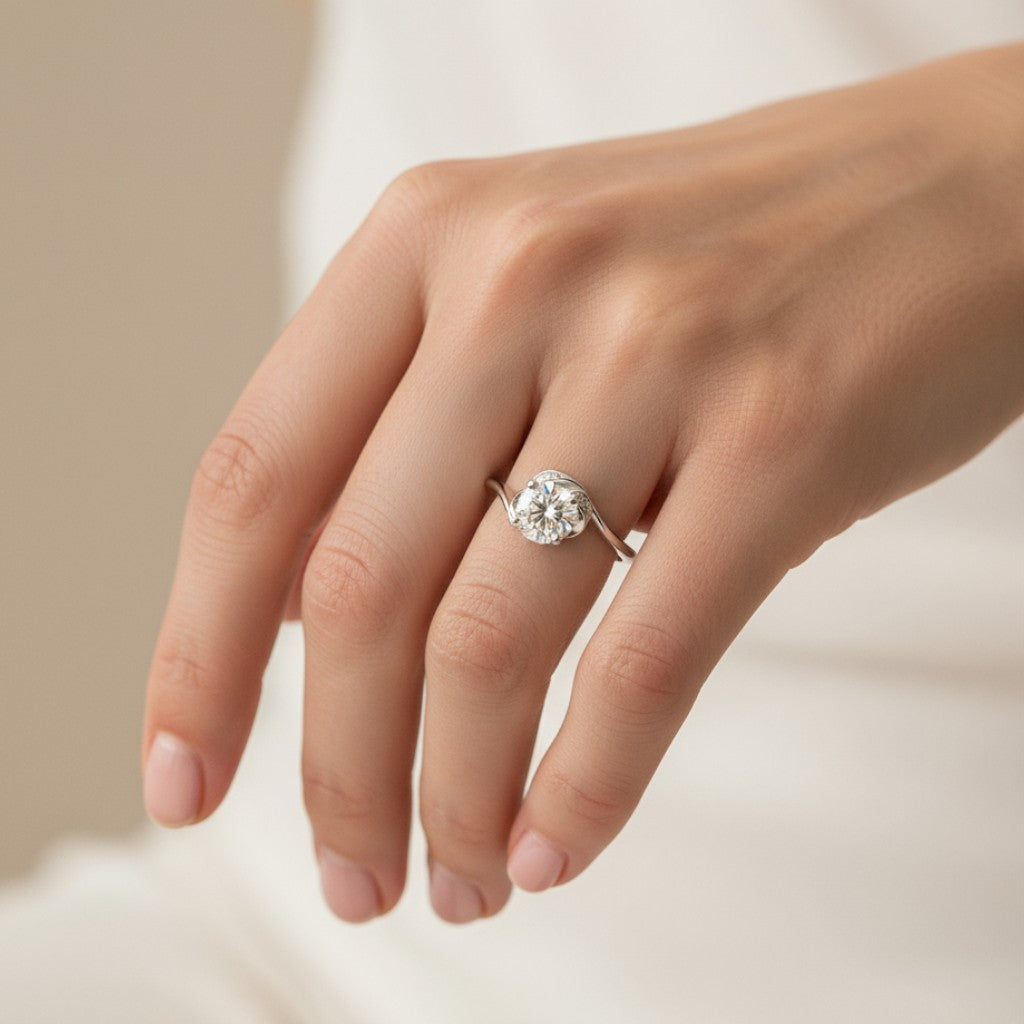 Anillo Entrelazado Moissanita