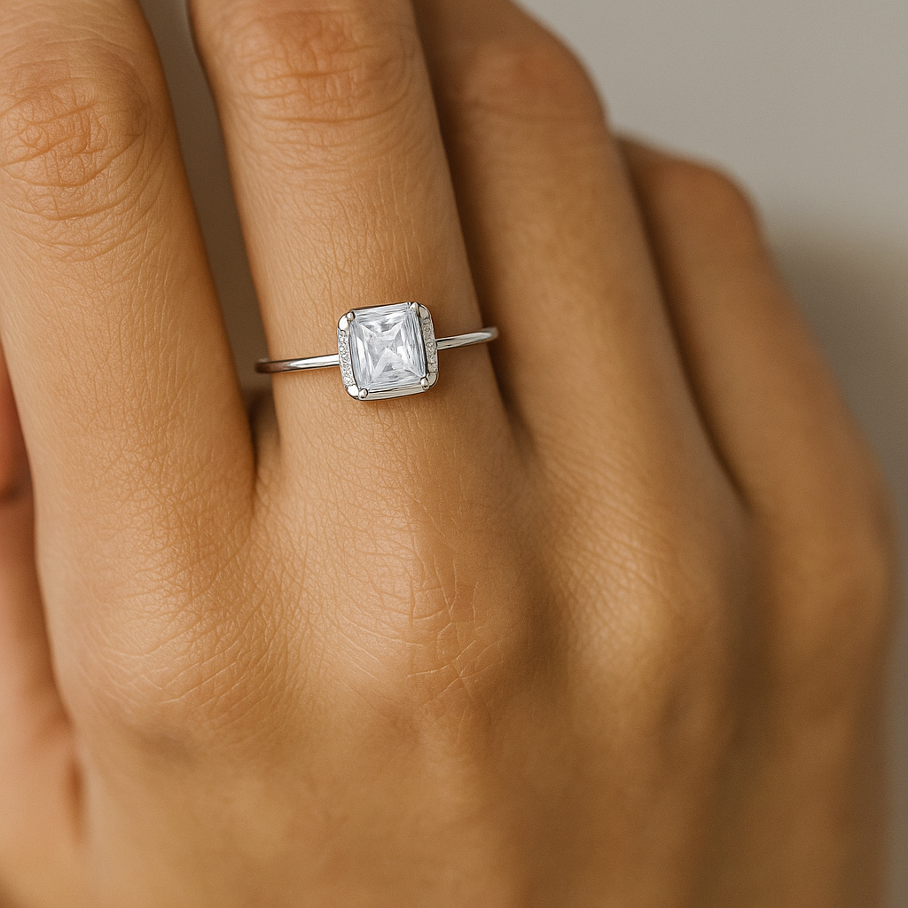 Anillo Circón Baguette
