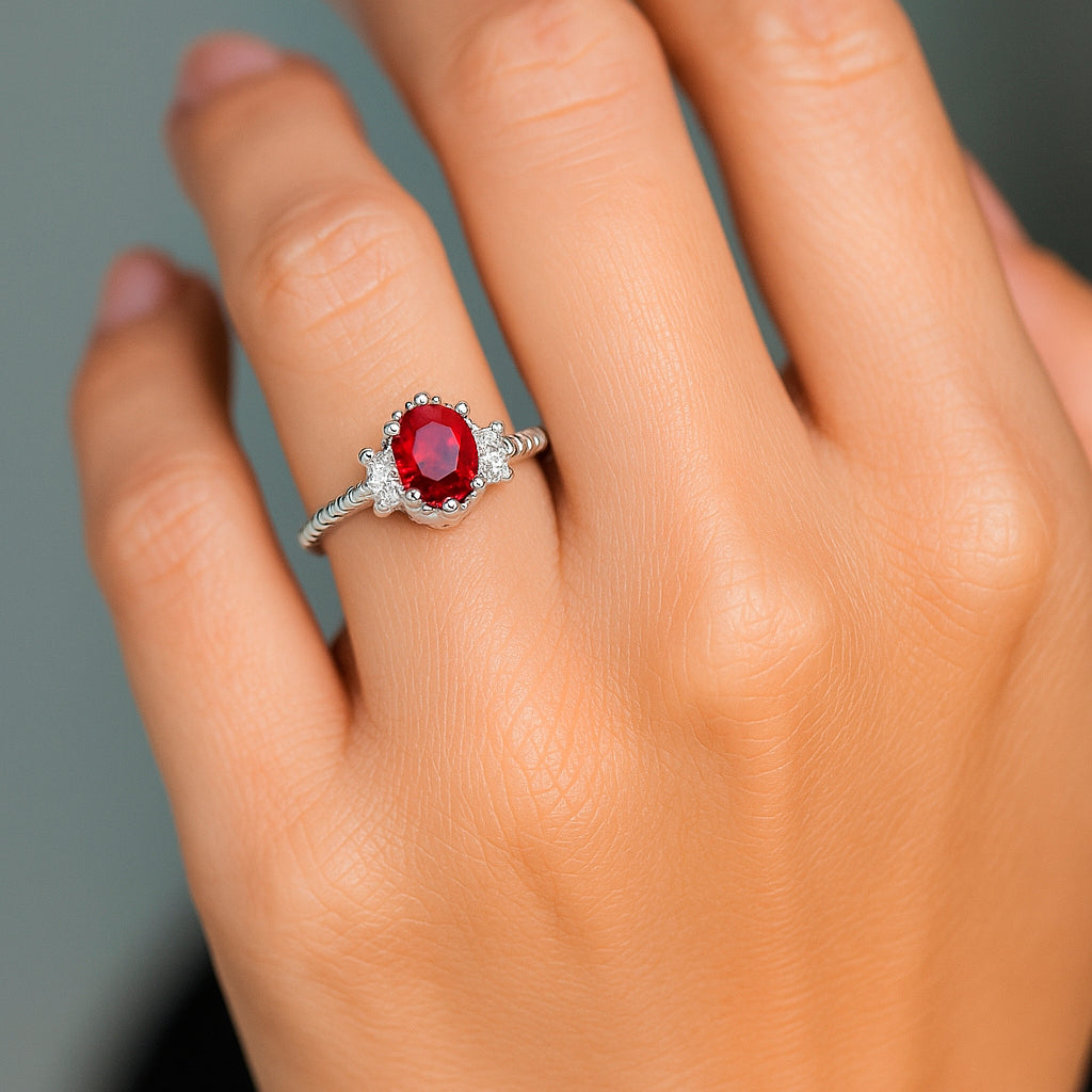 Anillo Circón Ovalado Rubí