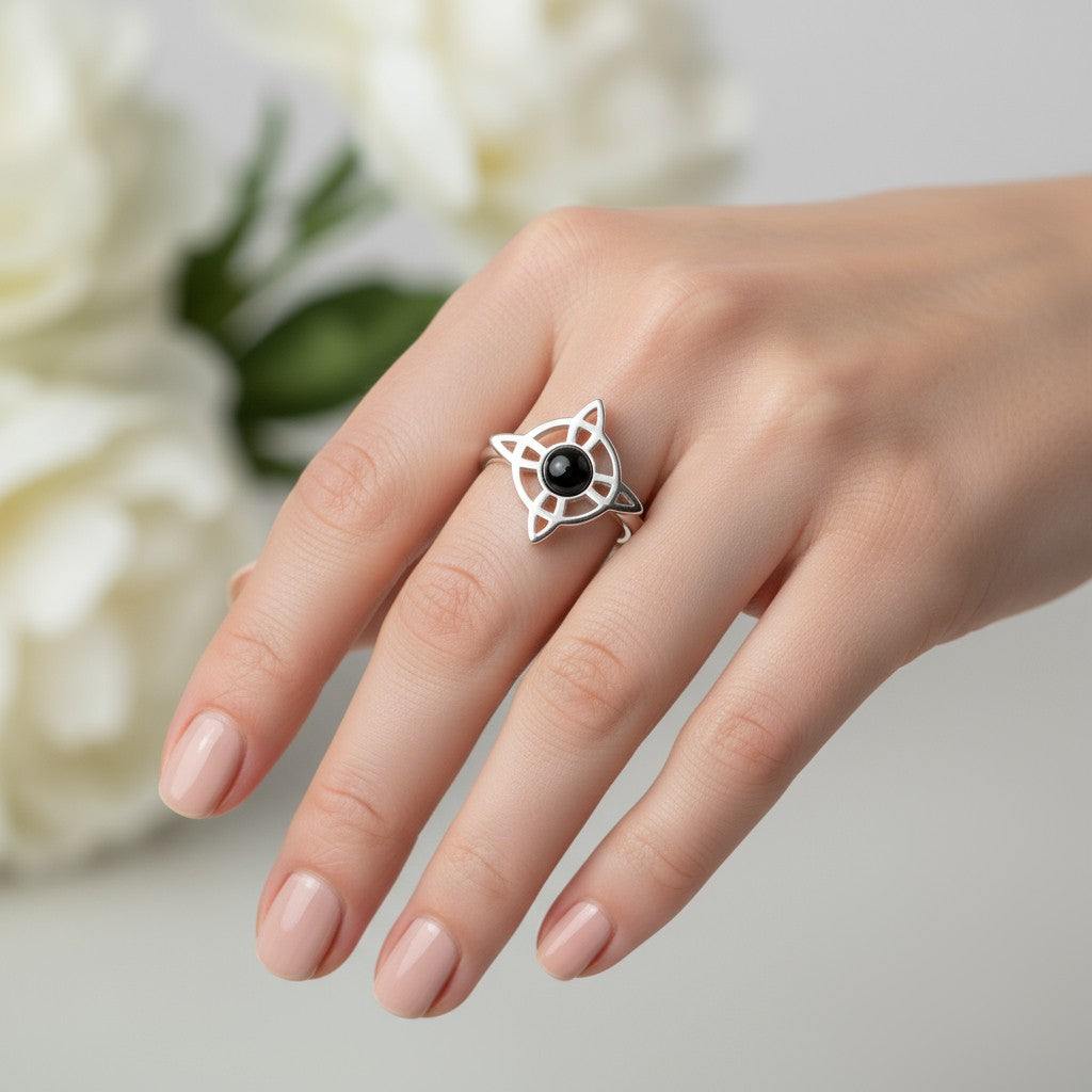 Anillo Nudo de Brujas Ónix