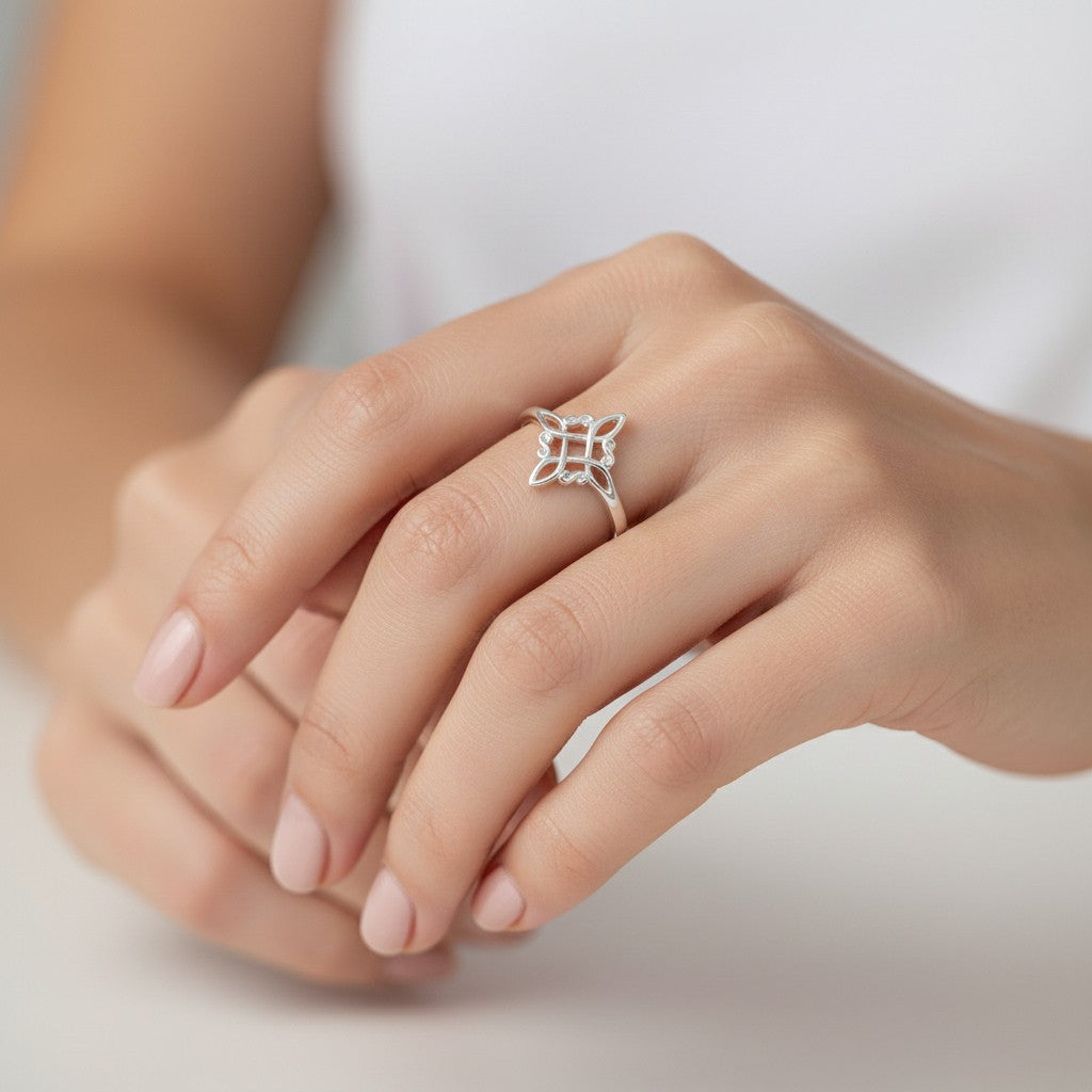 Anillo Nudo de Brujas