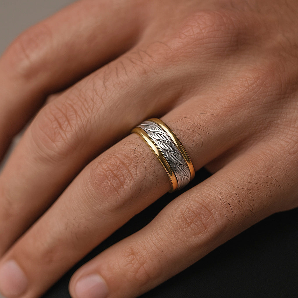 Anillo Compromiso Facetado con Oro