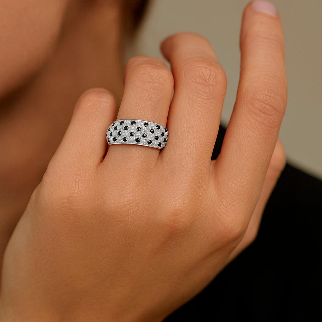 Anillo Cintillo Circones Ónix