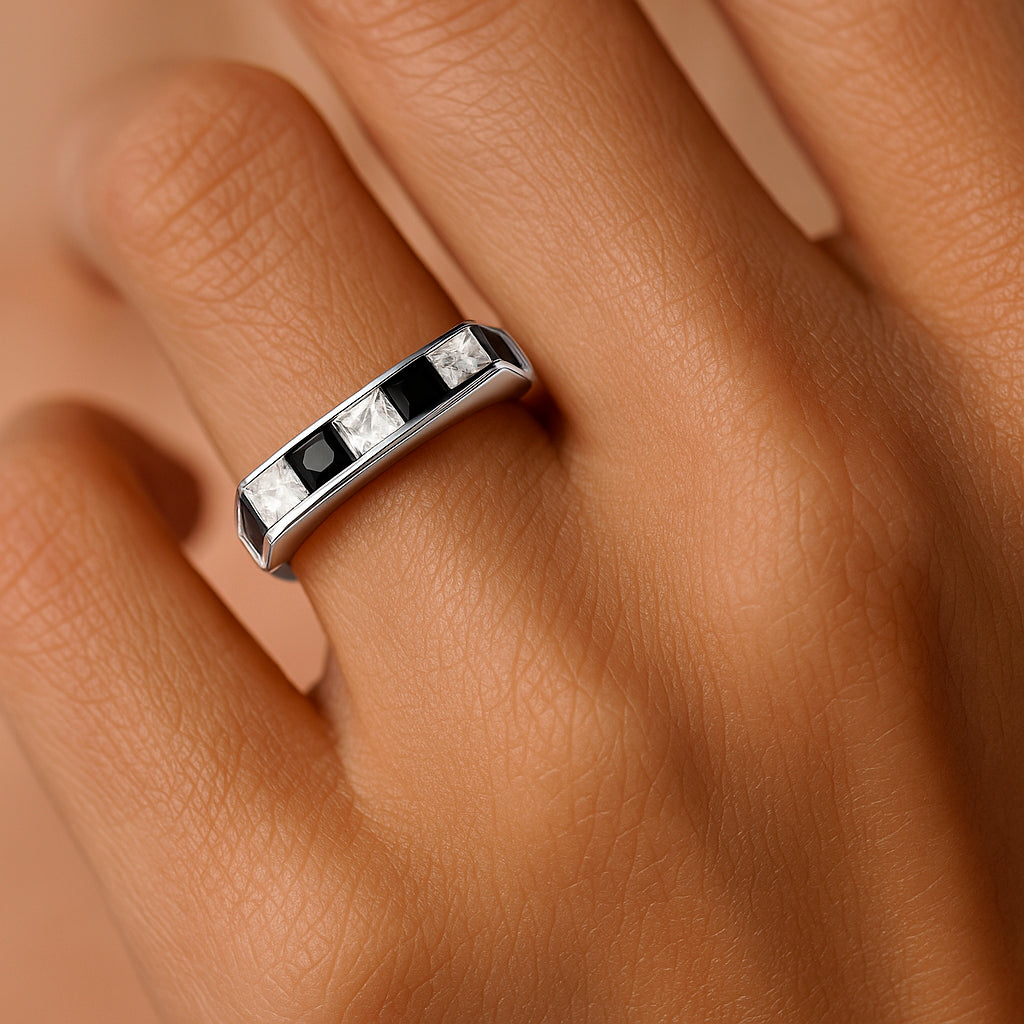 Anillo Cintillo Circones Ónix