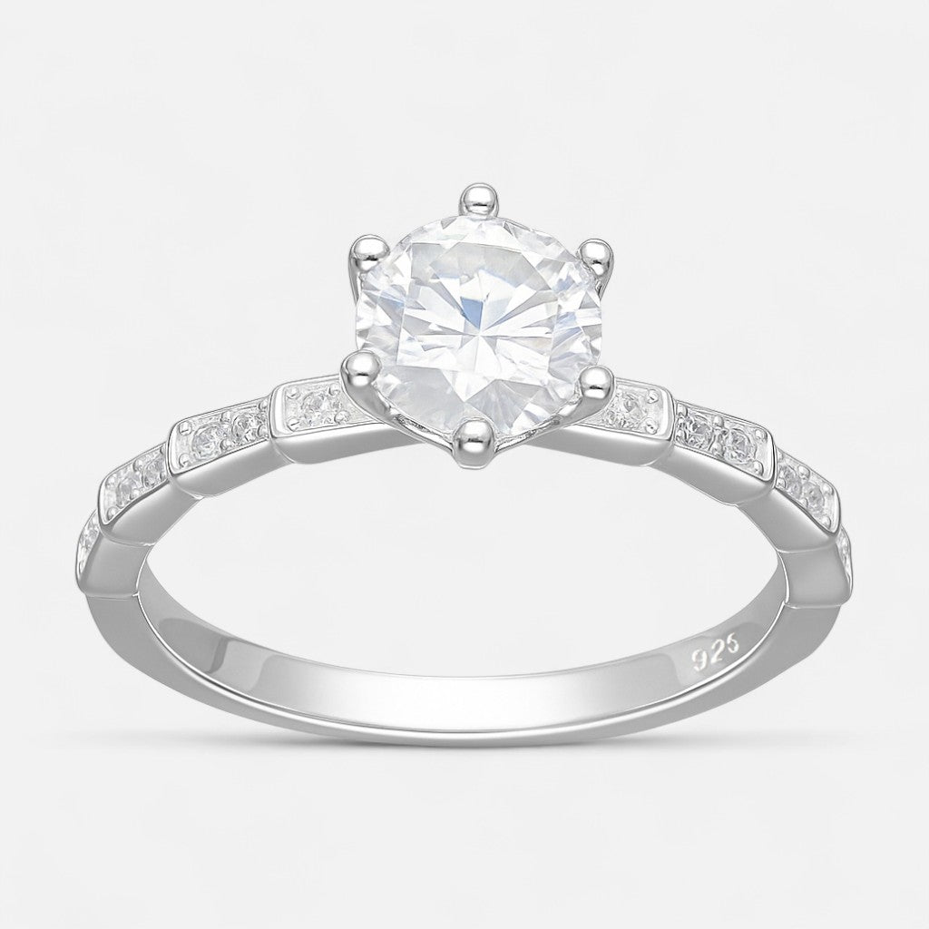 Anillo Solitario Moissanita y Circones