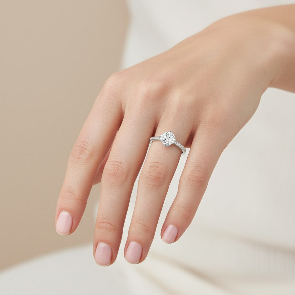 Anillo Solitario Moissanita y Circones