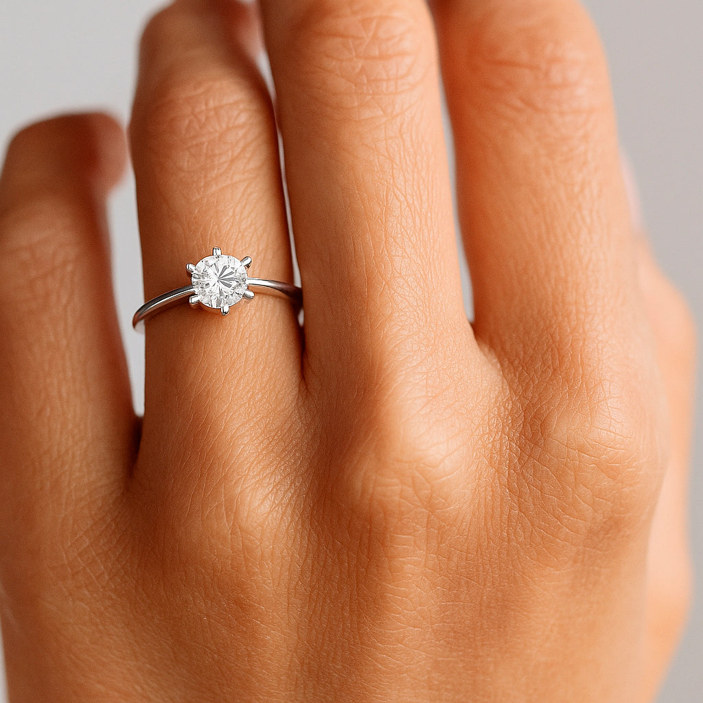 Anillo Circón Solitario