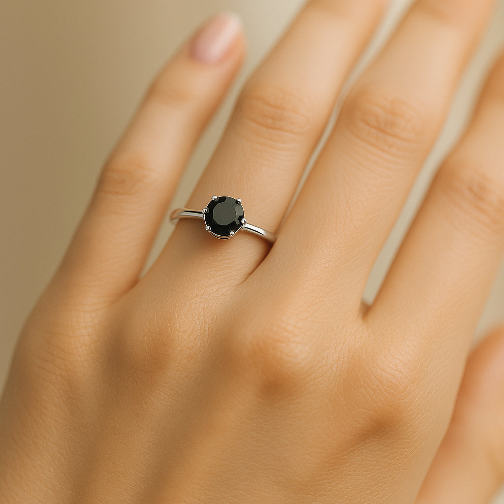 Anillo Circón Ónix Solitario