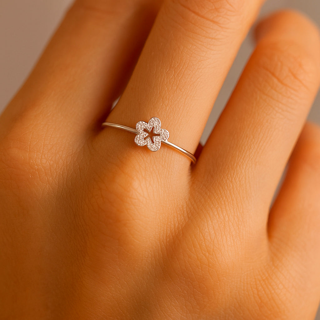 Anillo Flor Circones