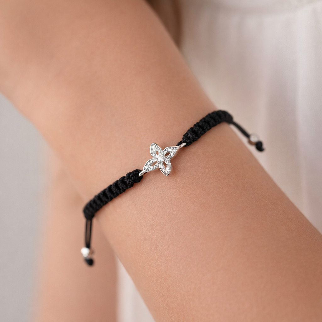 Pulsera Hilo Negro Ajustable Cruz Circones