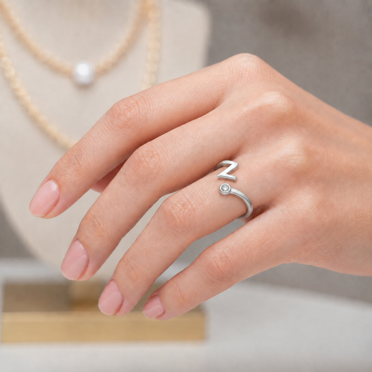 Anillo Ajustable Letra Z Circón
