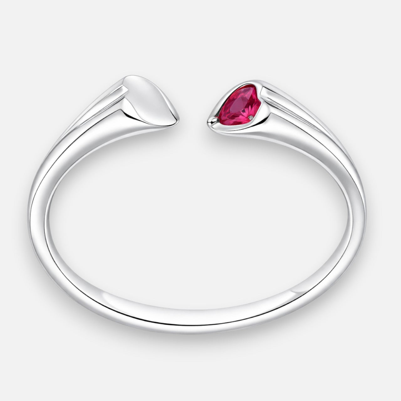 Anillo Corazones Circón Rubí