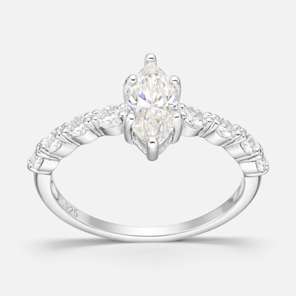 Anillo Solitario Marquise Moissanita