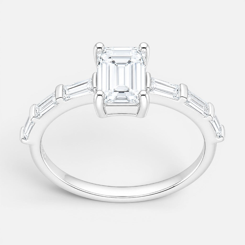 Anillo Solitario Moissanita y Circones Baguette