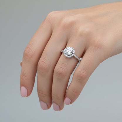 Anillo Círculo Halo Moissanita
